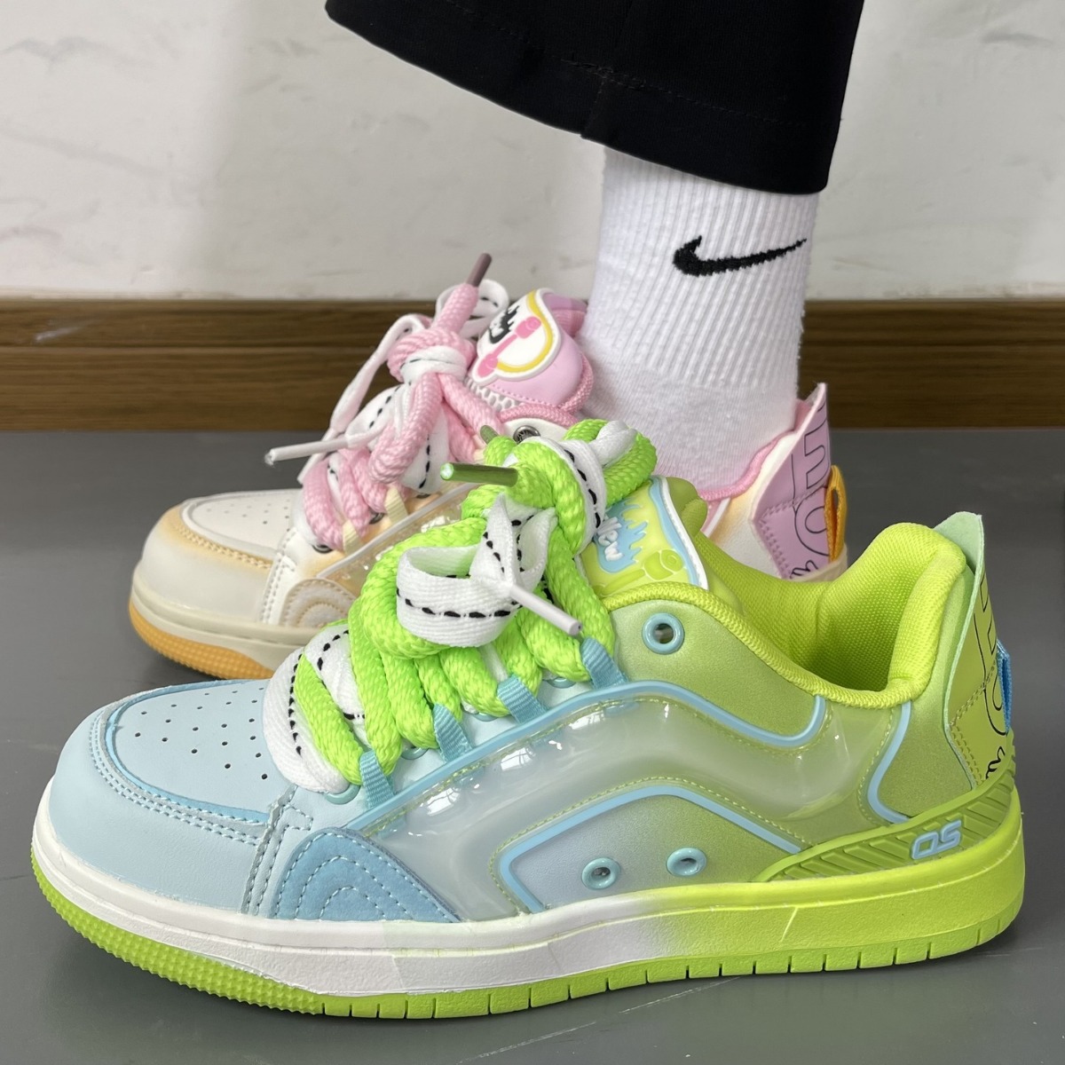 女鞋ins潮鞋鸳鸯鞋撞色小众板鞋趣味国潮情侣鞋原创设计感运动鞋