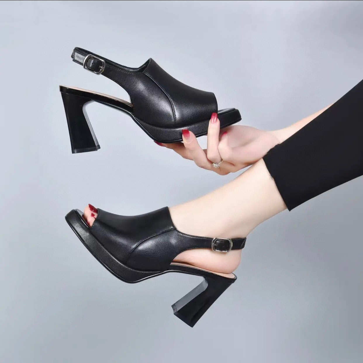 2024夏季新款鱼嘴鞋防水台凉鞋牛皮高跟鞋厚底日常春夏粗跟橡胶