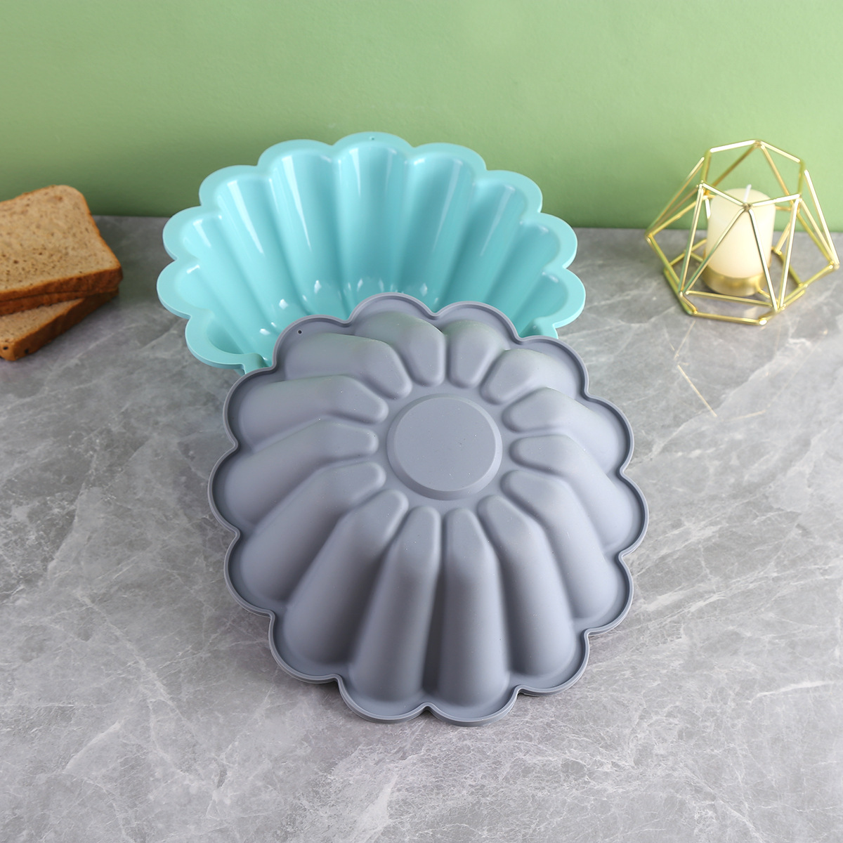 New round SUNFLOWER Silicone Cake Mold Chocolate Three-Dimensional Lace Oven Silicone Cake Mold Wholesale