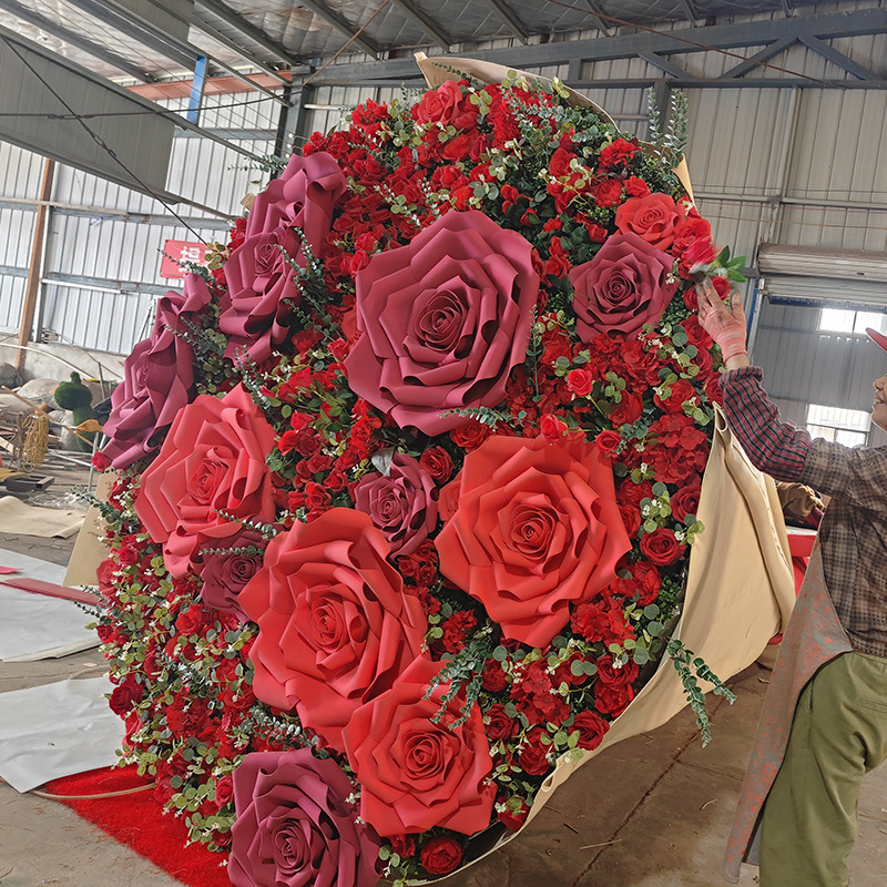 网红巨型玫瑰花束商场美陈装饰道具大型摆件打卡玫瑰花拍照花束