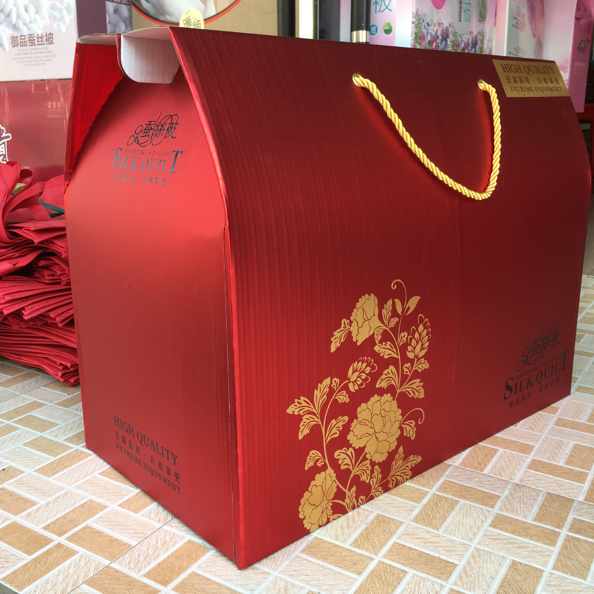 包装被子精美红蚕丝被被包装现货冬包装盒礼盒铝箔婚庆