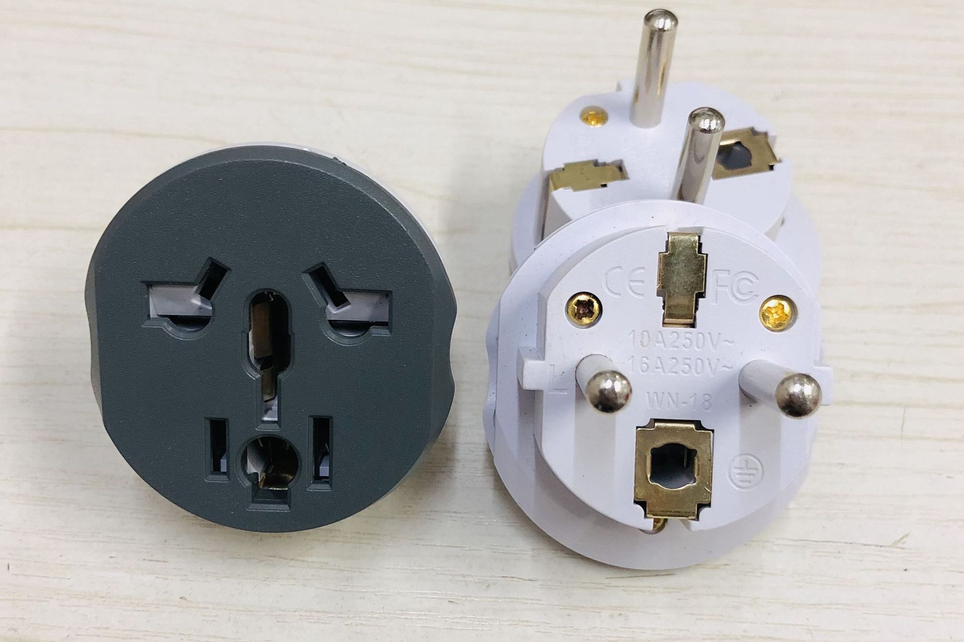 德标转换插头16a电源适配器欧规4.8mm转接头2500w德标转换插座头