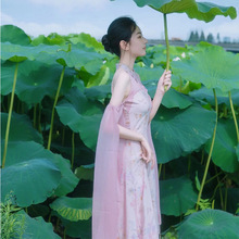 新中式国风旗袍改良年轻款高端气质独特超好看粉色挂脖连衣裙子夏