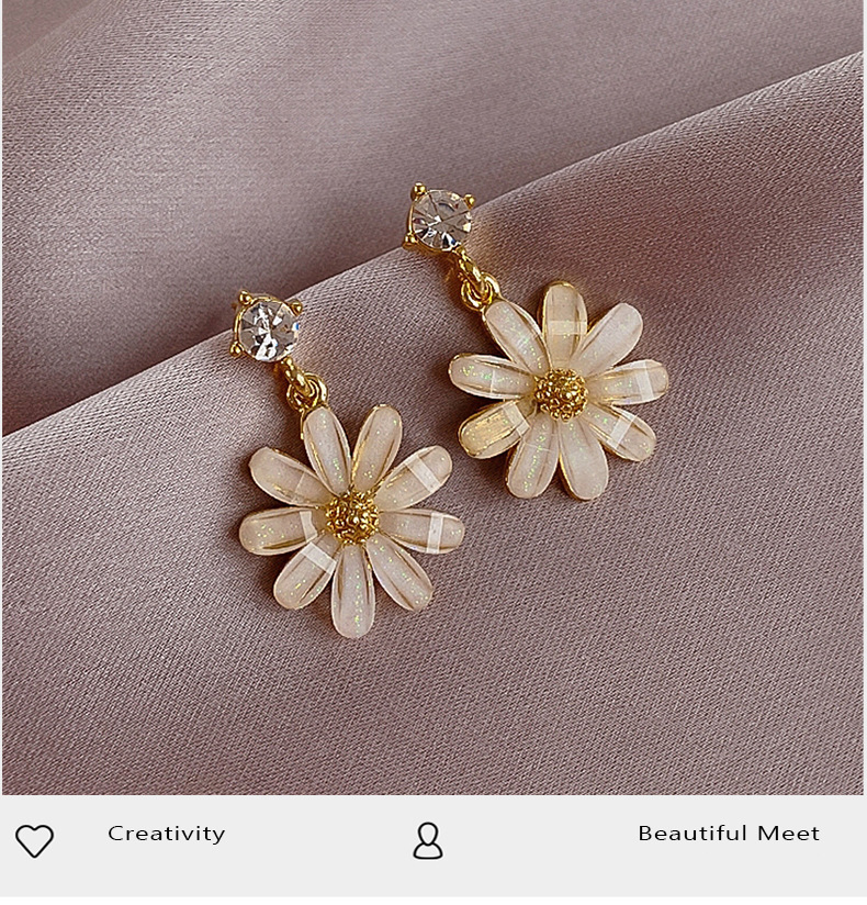 小雏菊耳钉_02.jpg