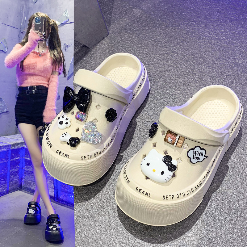 可爱卡通kt少女居家外穿卡通洞洞鞋女夏季新款厚底包头凉拖鞋