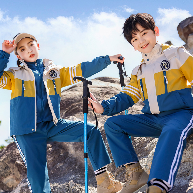 秋冬季初中生冲锋衣三件套幼儿园校服儿童加厚班服小学生运动套装
