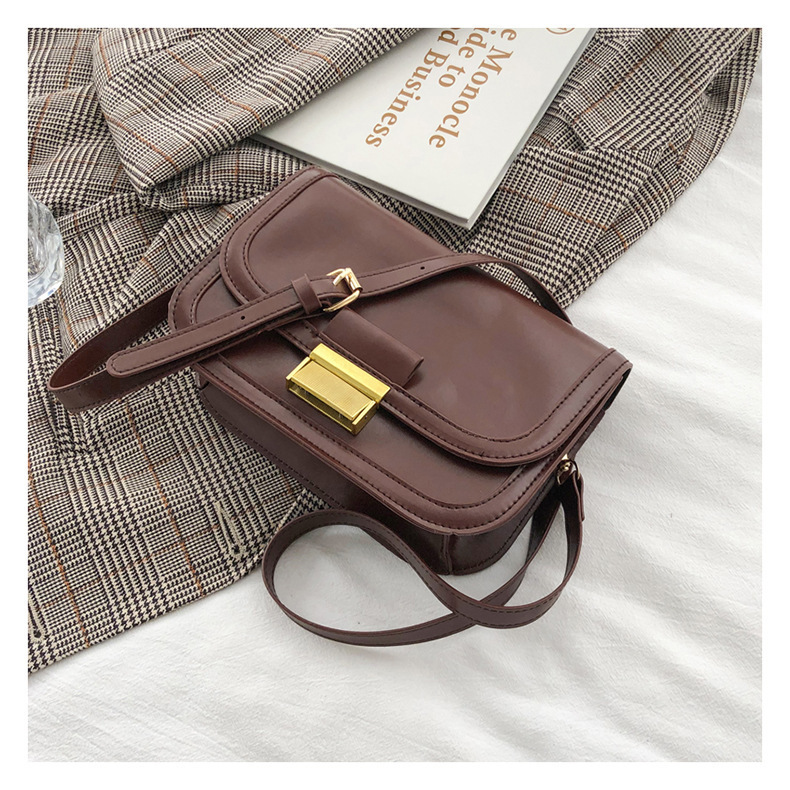2021 New Trendy Fashion Trending Messenger Bag Western Style Semicircle Small Square Bag Hong Kong Style European and American Style Retro Bags Women