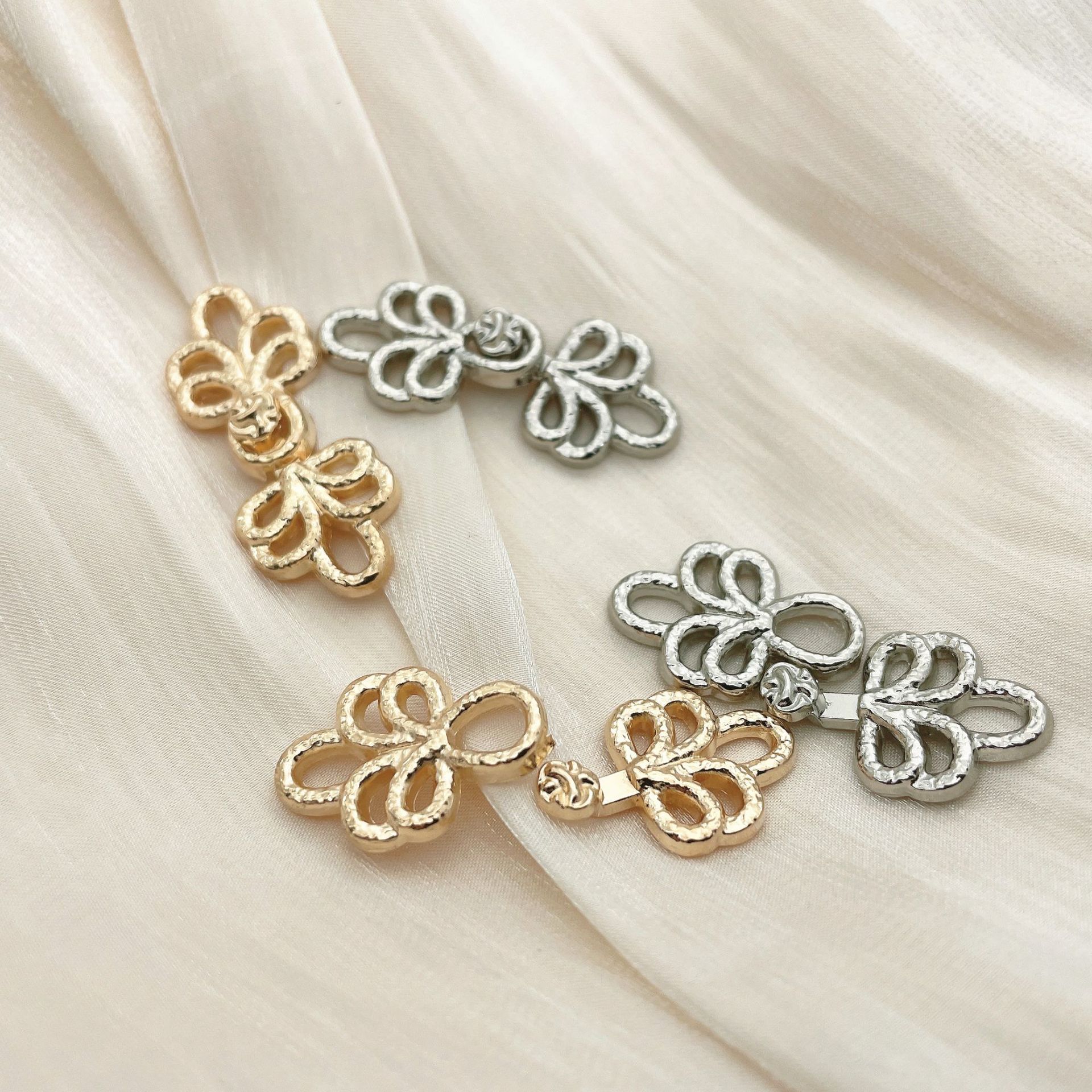 批发汉服子母扣 明制宋制复古金属盘扣 云肩披风立领皮草旗袍对扣