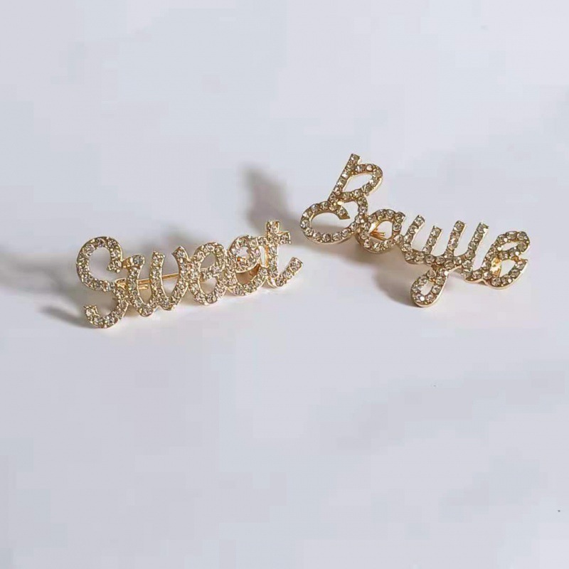 Internet Celebrity Letter Brooch New Cute Japanese Style Ins Personalized Pin Collar Anti-Exposure Accessories