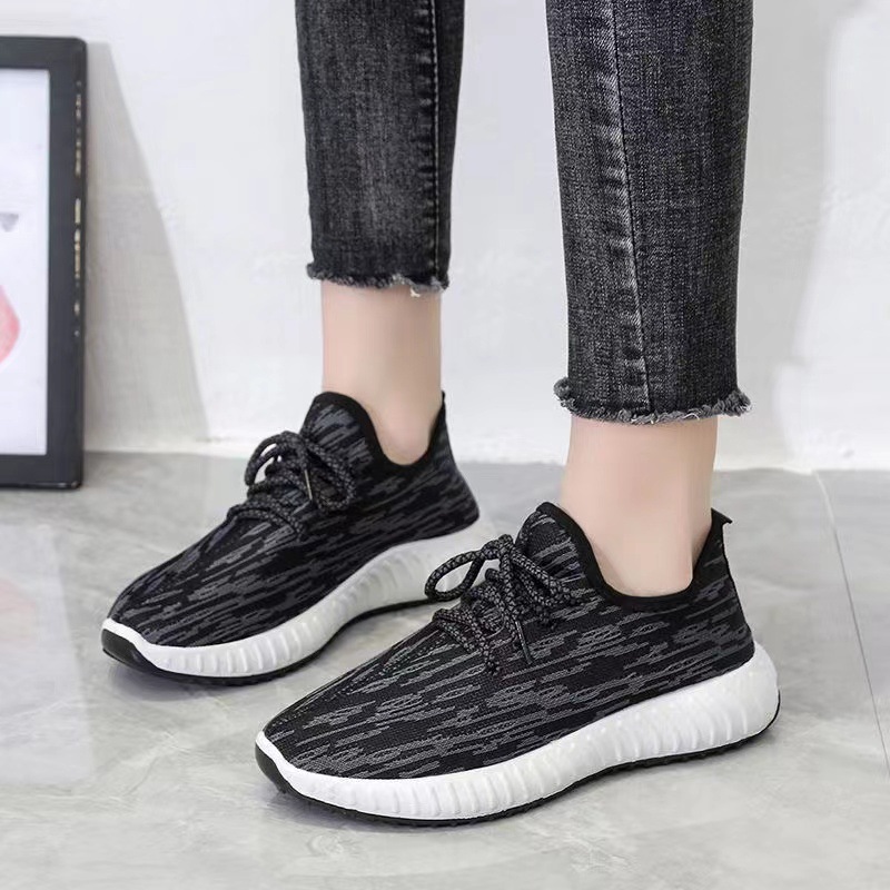 2023 New Sports Shoes Women's Spring and Autumn Leisure Loafers Low-Top Mesh Breathable Shoes Daily Soft Bottom Mom Shoes