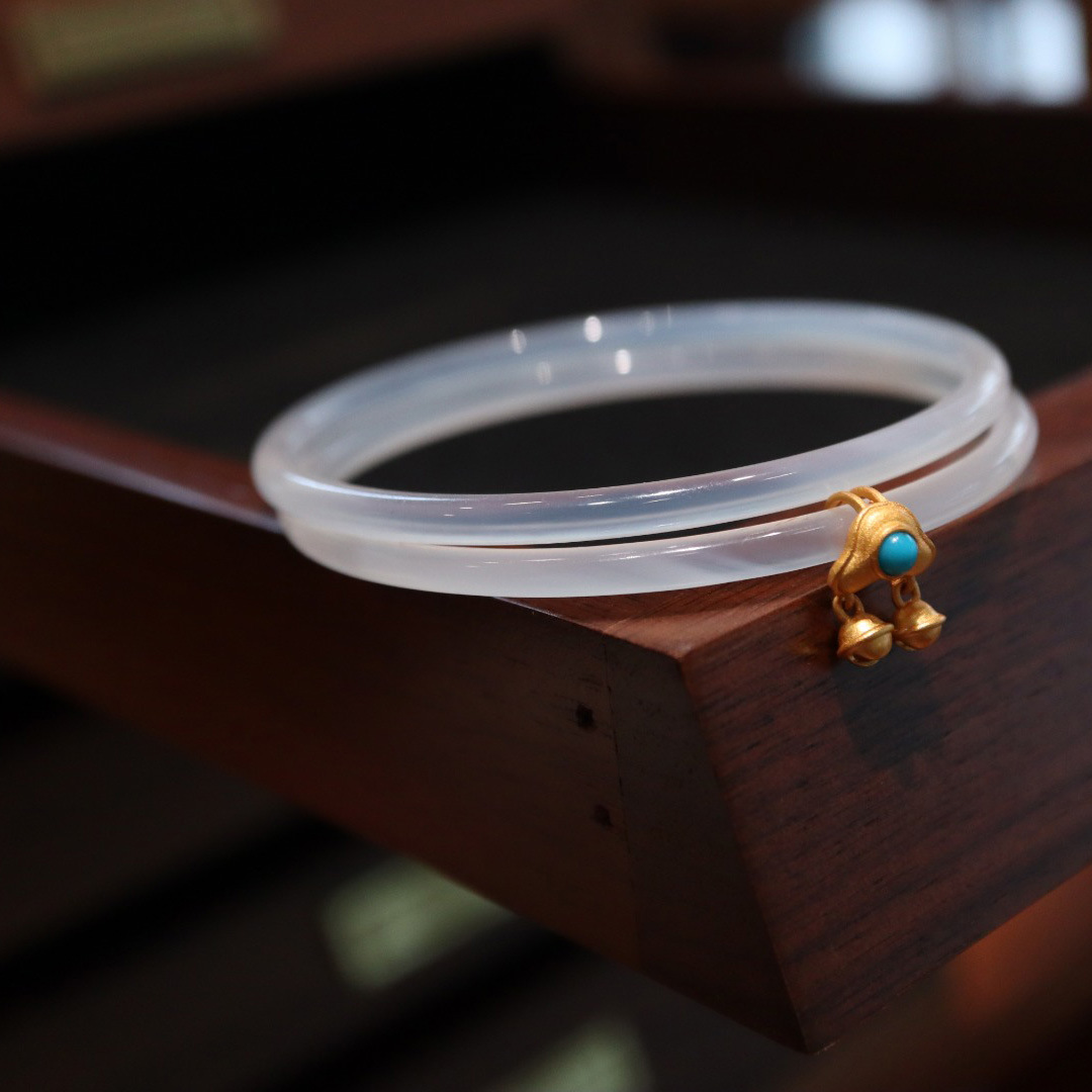 故宫叮当镯女一对玉髓手镯一步一响玛瑙镯子网红爆款冰种细荔枝冻