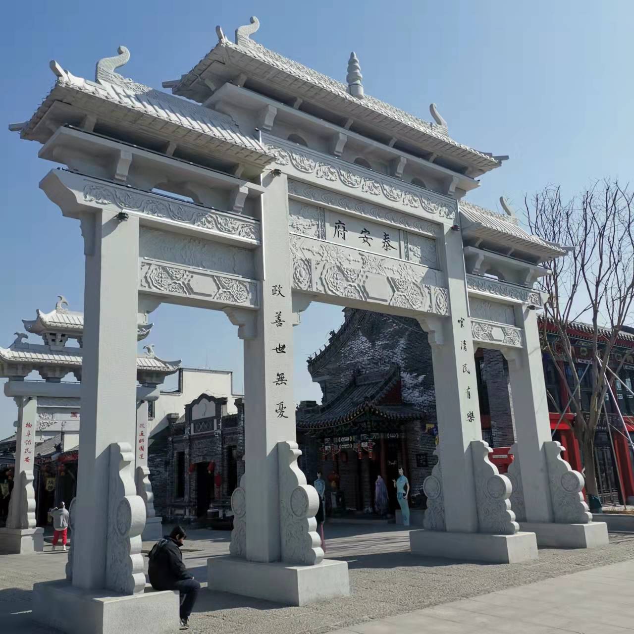 村口芝麻白石牌坊 仿古建筑景区三门五楼石雕牌坊 步行街石门楼