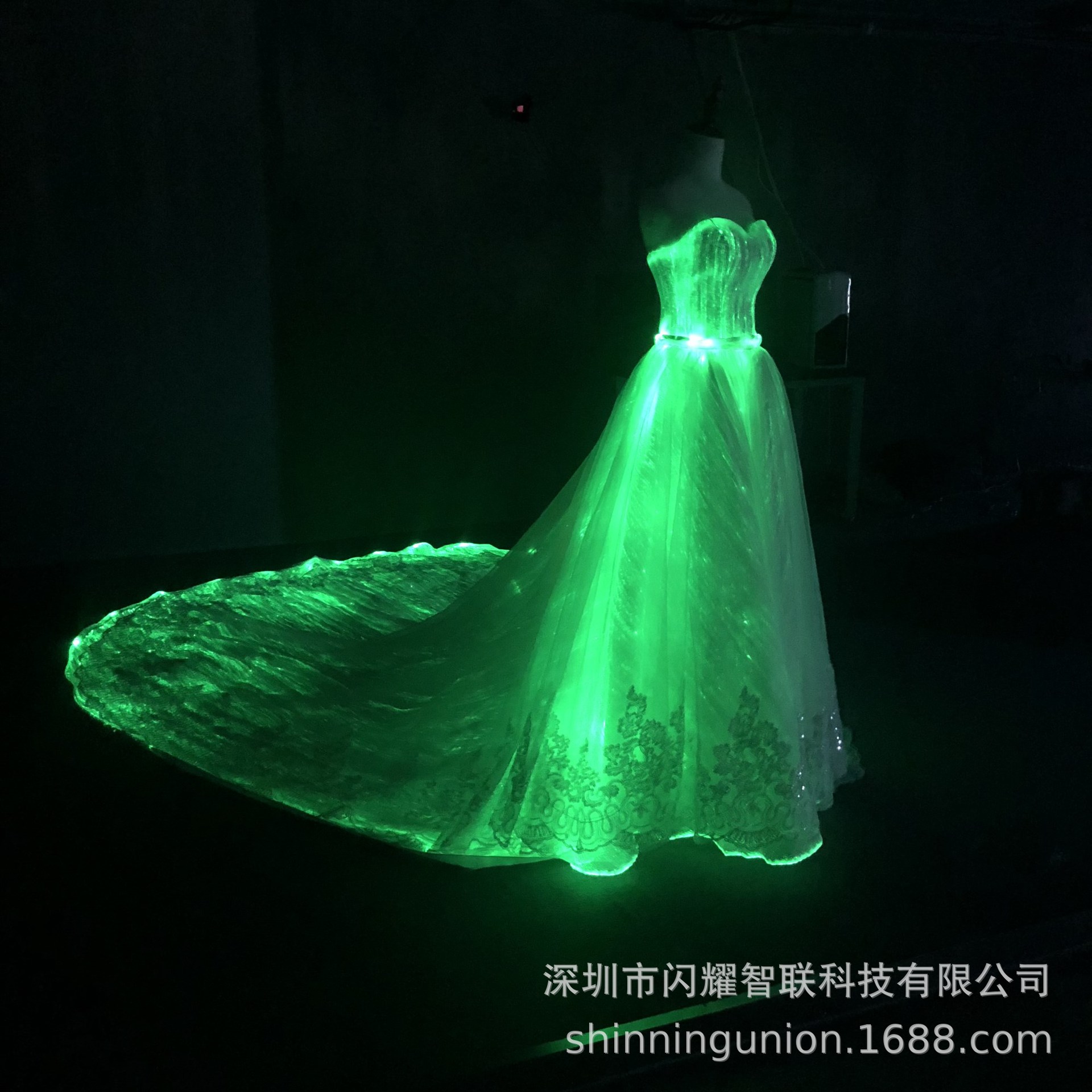 led光纤发光婚纱 抖音爆款发光婚纱 纤维发光晚礼服 高级发光服饰