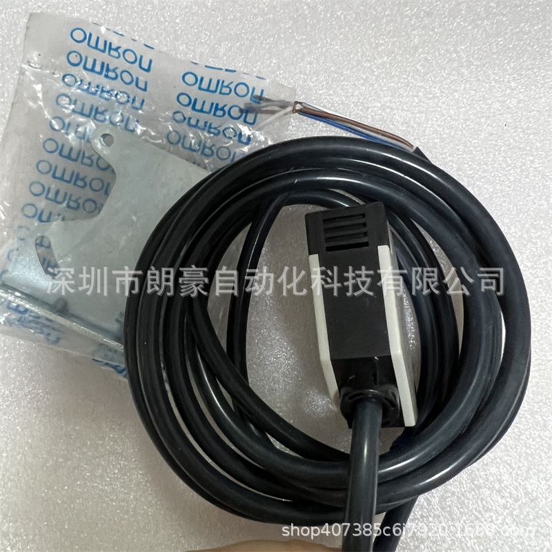 实物拍摄 e3jk-ds30m2 e3jk-ds30m1 e3jk-r4m1r4m2传感器光电开关