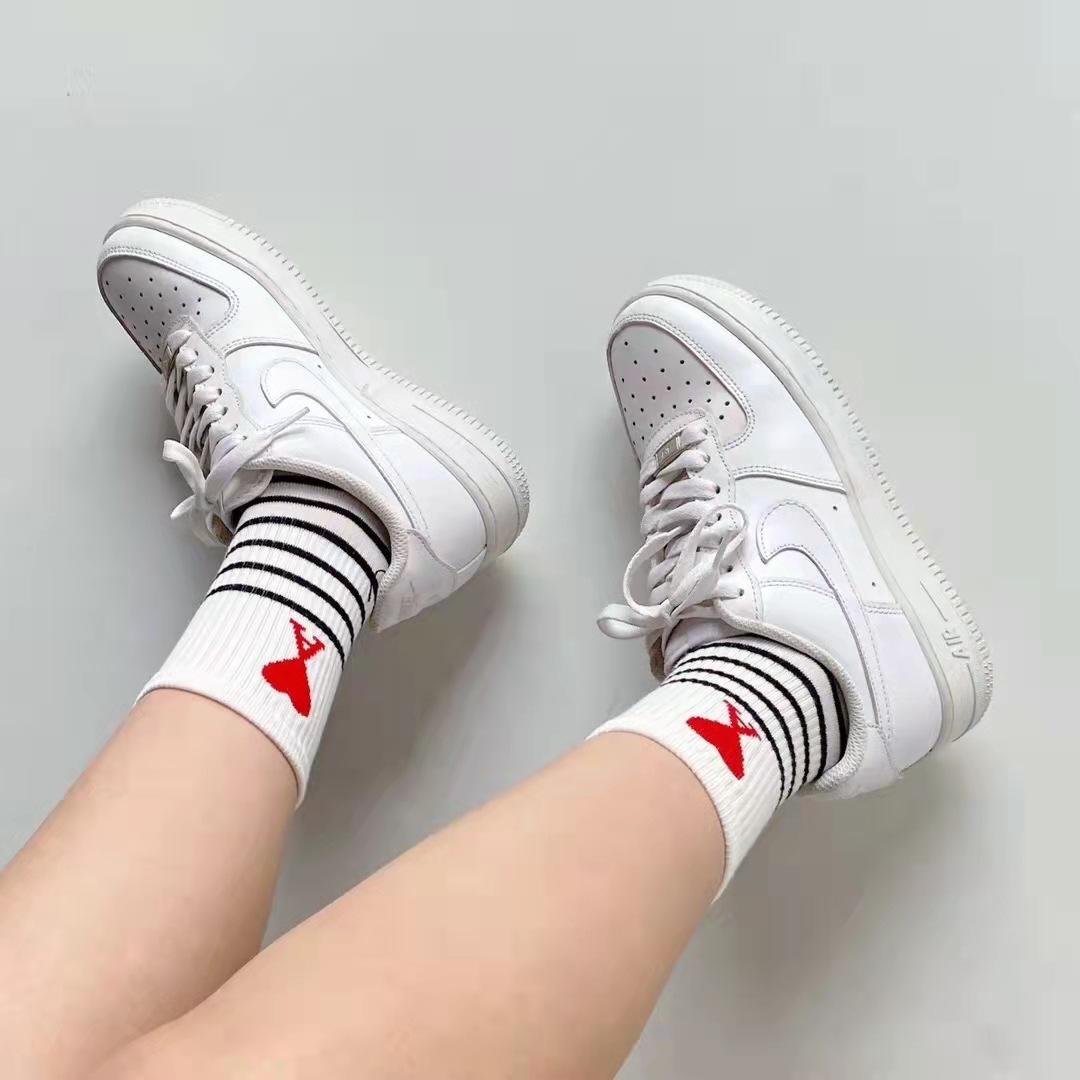 Japanese Love Embroidery Long Tube Autumn and Winter Socks Striped Color Matching Black White Gray Couple Trendy Socks Paris Simple Fashion