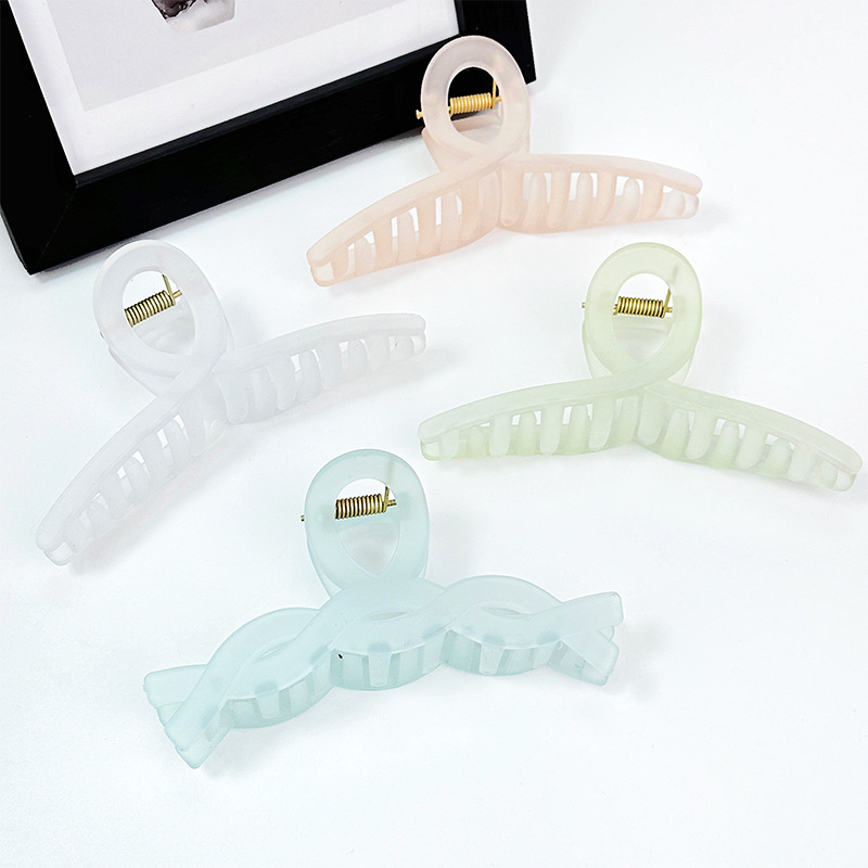 Korean Style Transparent Frosted Grip High-Grade Large Shark Clip Hairpin Clip Versatile Hair Accessories New Hair Claw Women's Summer