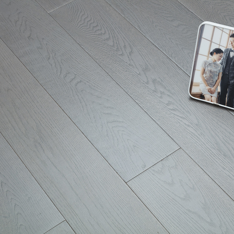 新品金属漆橡木新三层实木地板卧室客厅灰色系家用实木复合地板