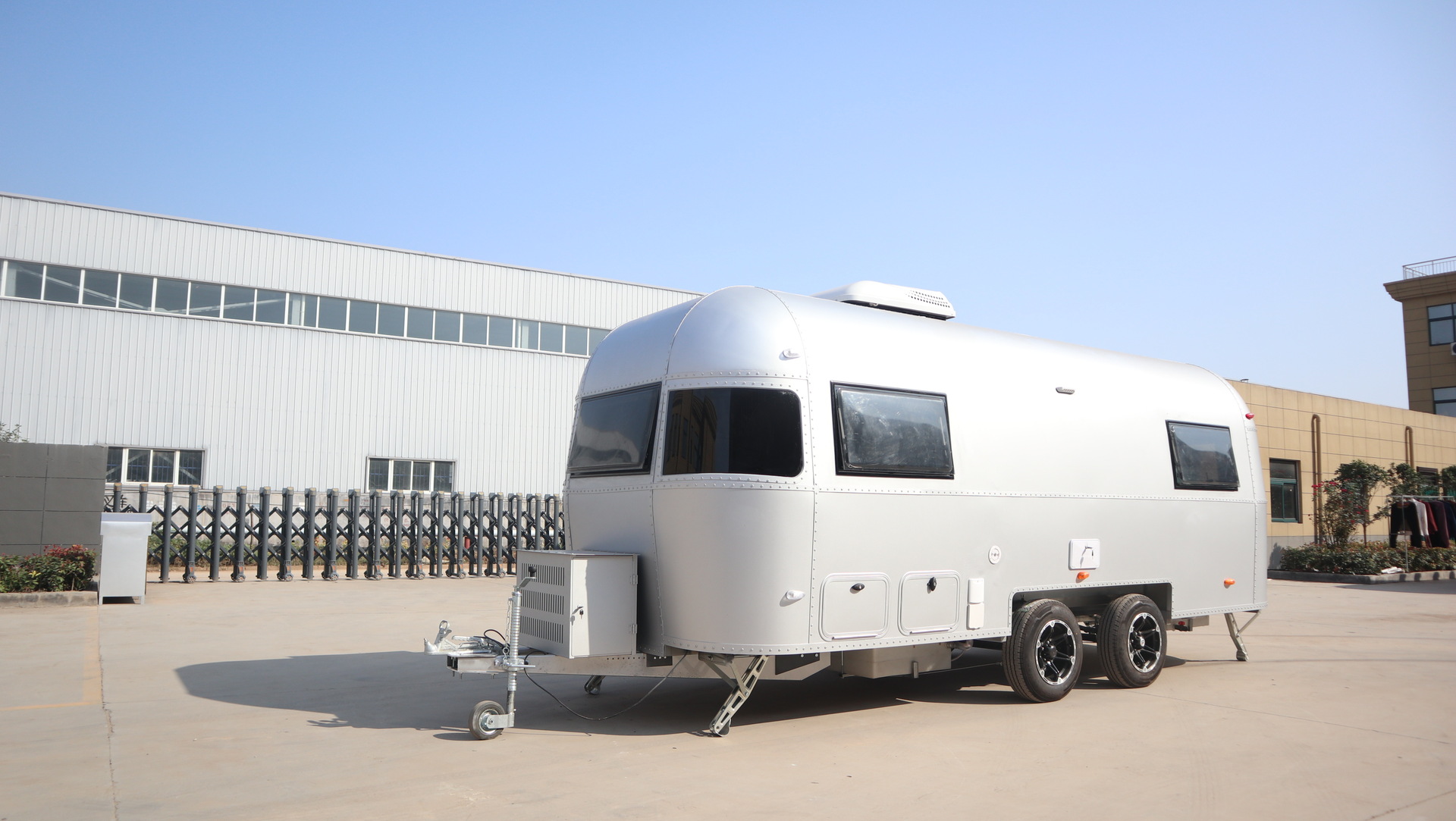 550sa标准照 营地拖挂式房车 旅居拖挂车拖拽式房车营地露营房车