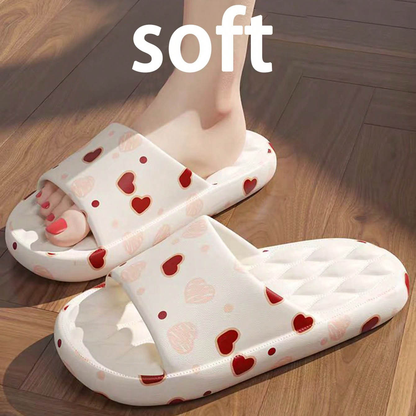 2024新款浴室拖鞋女夏季大码软底防滑爱心印花女士家用按摩凉拖鞋