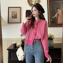 微商直播平台批发一件代发春秋新款粉色格子毛衣女士外套开衫