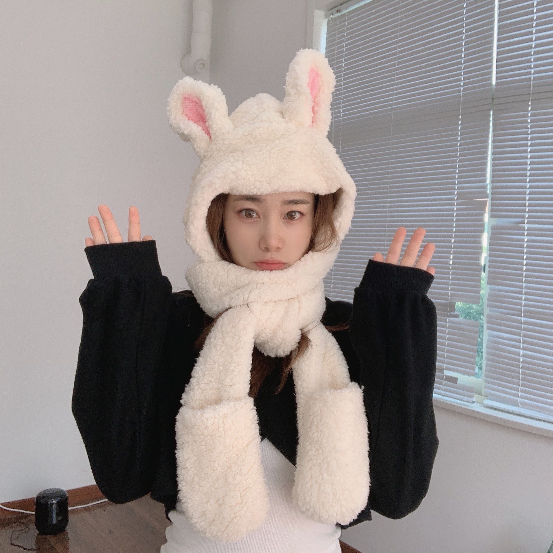 Cute Rabbit Ear Protection Hat Scarf Integrated Women's Autumn and Winter Sweet Student Hooded Plush Warm Scarf Korean Fashion