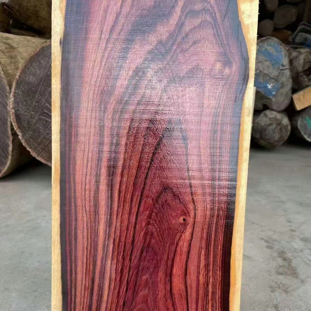 0件张家港市金港镇金蓬辉木材经营部4年墨西哥红檀香原木南美酸枝木料