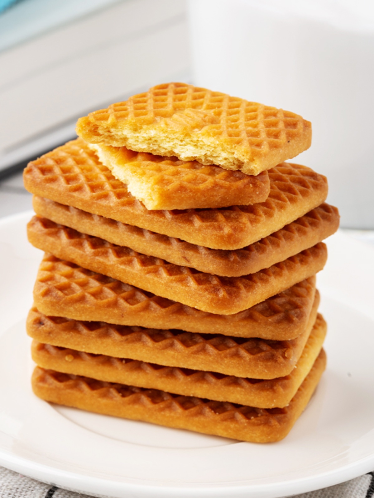 牛奶饼干特浓整箱牛乳特仑酥老式牛奶味酥饼儿童早餐饼干解馋充饥