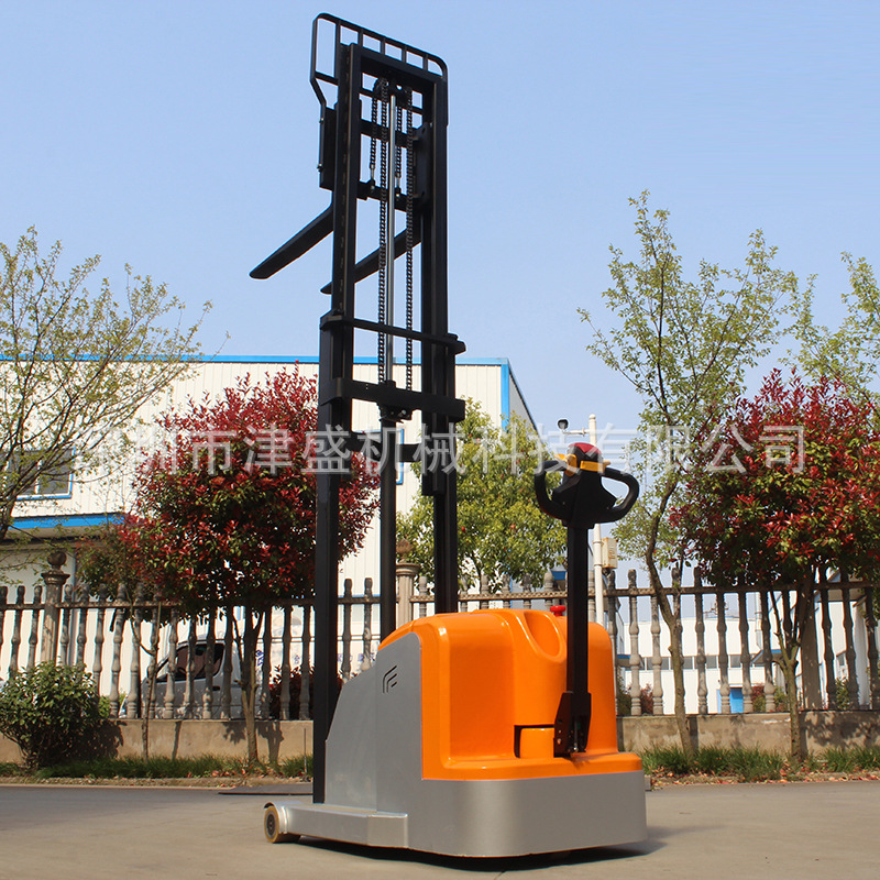 5米叉车门架回落静止高度1.85米,升高3米叉车门架回落静止高度2.