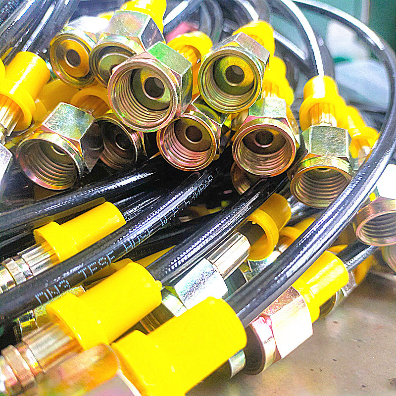 现货供应高压测压管黑色树脂软管耐高压压力表连接管微型测压油管