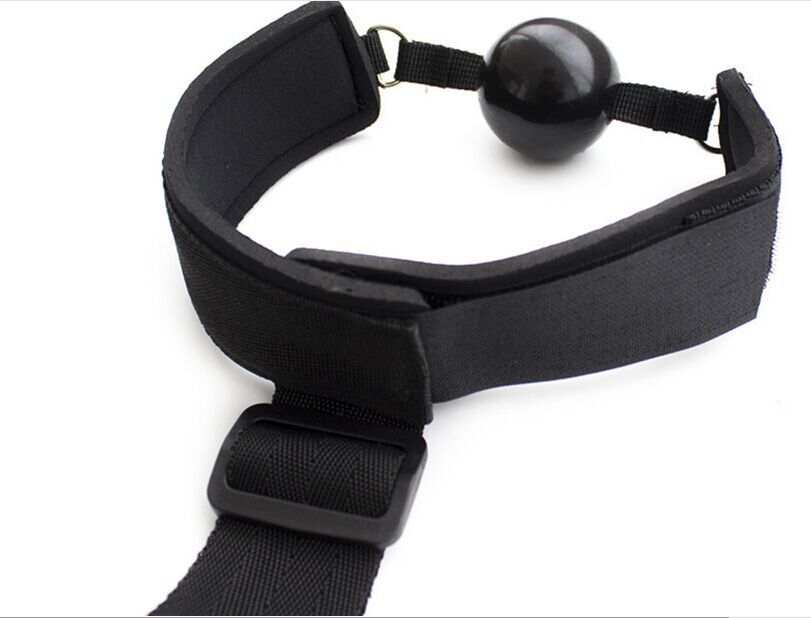 sm情趣玩具皮革情趣手铐束缚绑带反手口塞夫妻情趣性用品批发