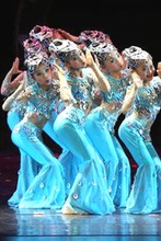 傣族舞蹈儿童演出服鱼儿欢歌儿童美人鱼唧唧古典表演服装女批发