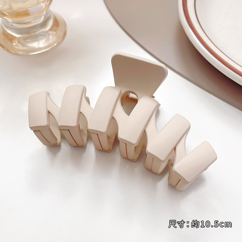 Milk Coffee Color Grabber Clip Headdress Women's Autumn and Winter Butterfly Clip Back Head Bath Hairpin Large Shark Clip Hair Claw Wholesale