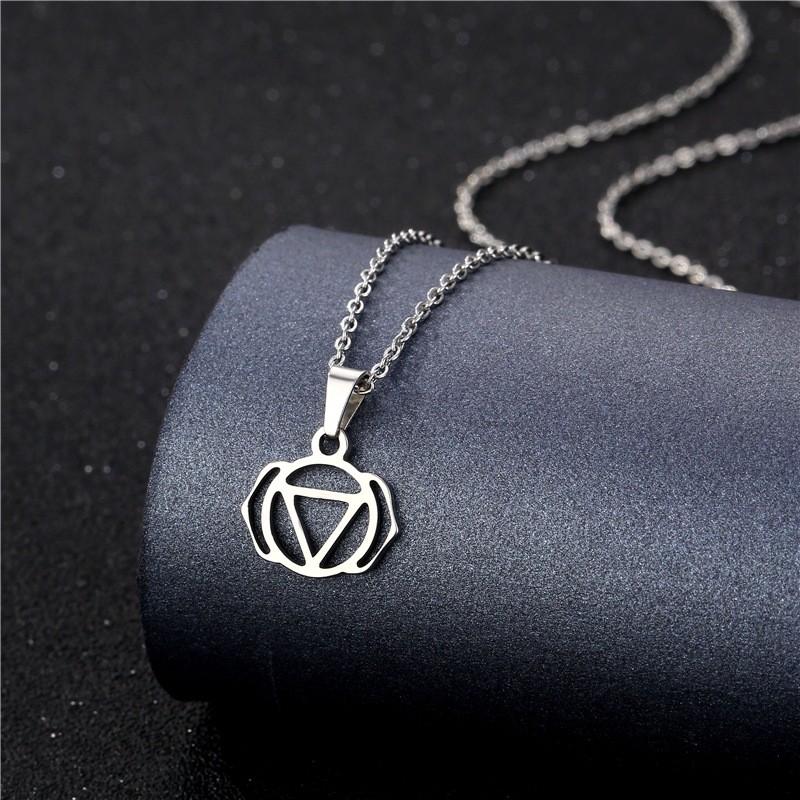 European and American Simple Punk round Triangle Amazon Popular Triangle Geometric Necklace Men and Women Hip Hop Titanium Steel Accessories