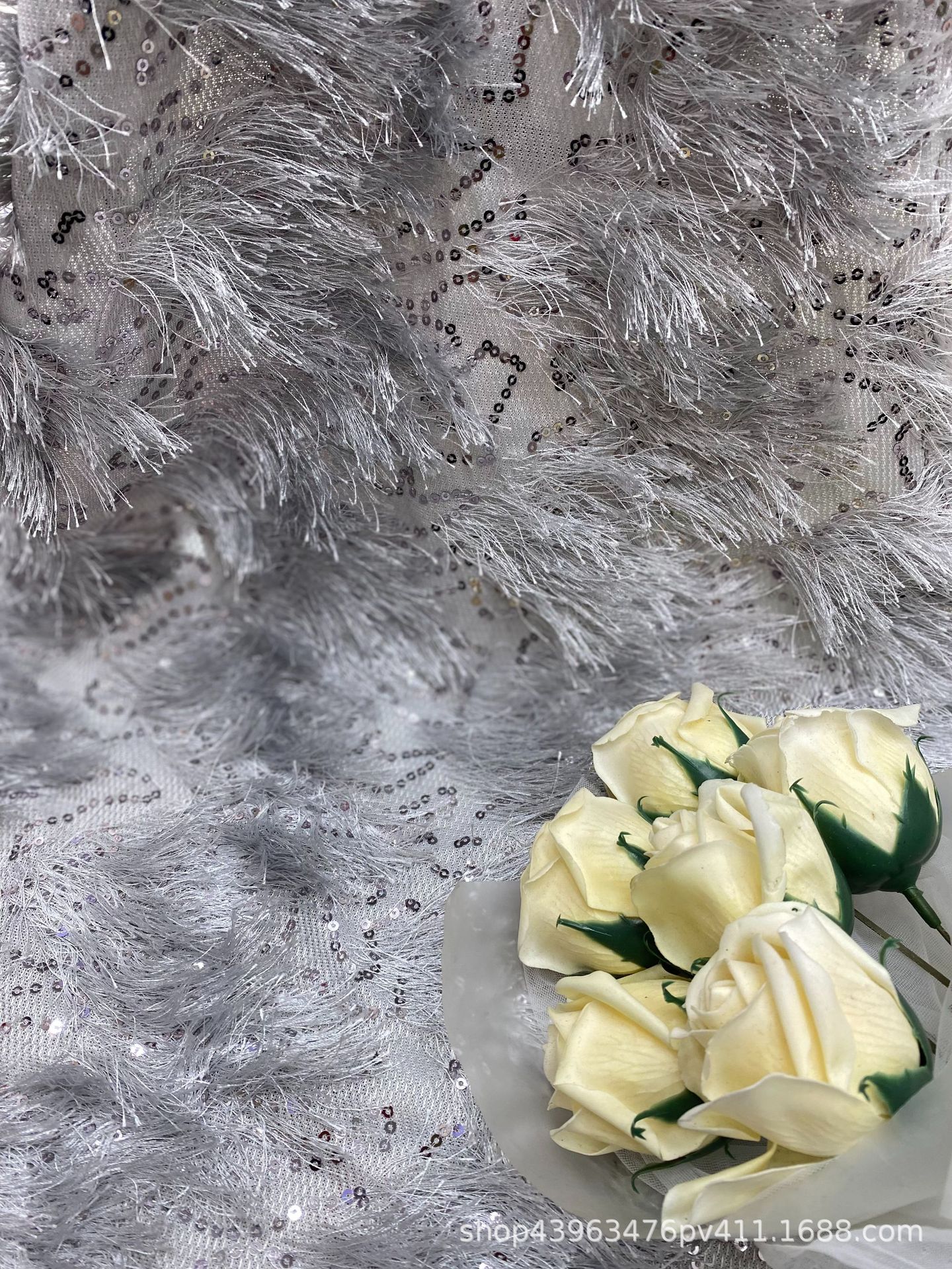 爆款三合一珠片绣勾绣珠管盘带绣绳绣平绣牛奶丝棉布绣雕孔绣藏网