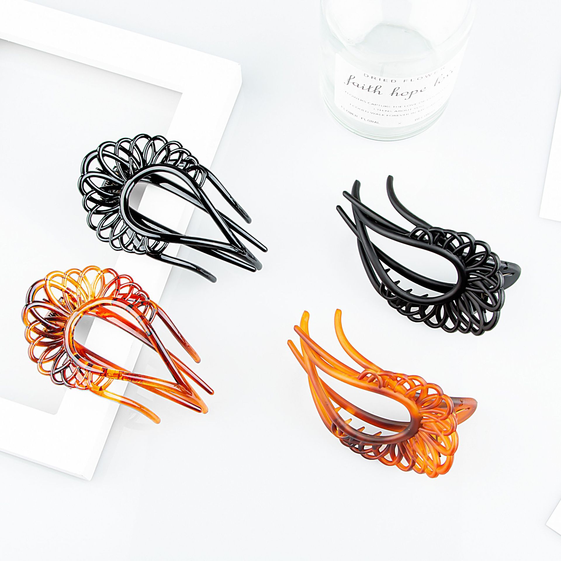 亚马逊国风镂空中号鸭嘴夹简约纯色洗澡燕子夹后脑勺防滑盘发夹