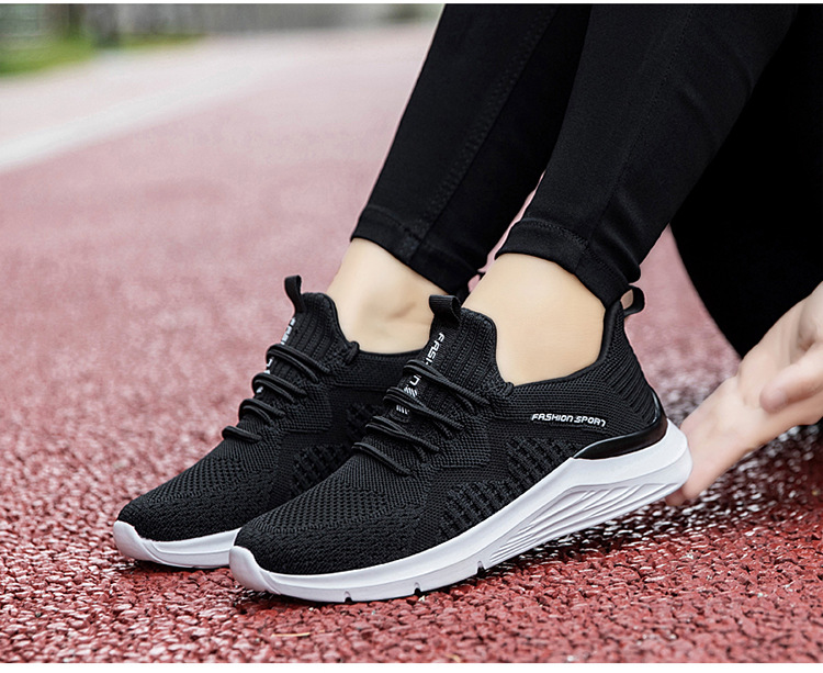 春夏季新款健步老人鞋一脚蹬飞织透气休闲妈妈鞋中老年情侣跑步鞋