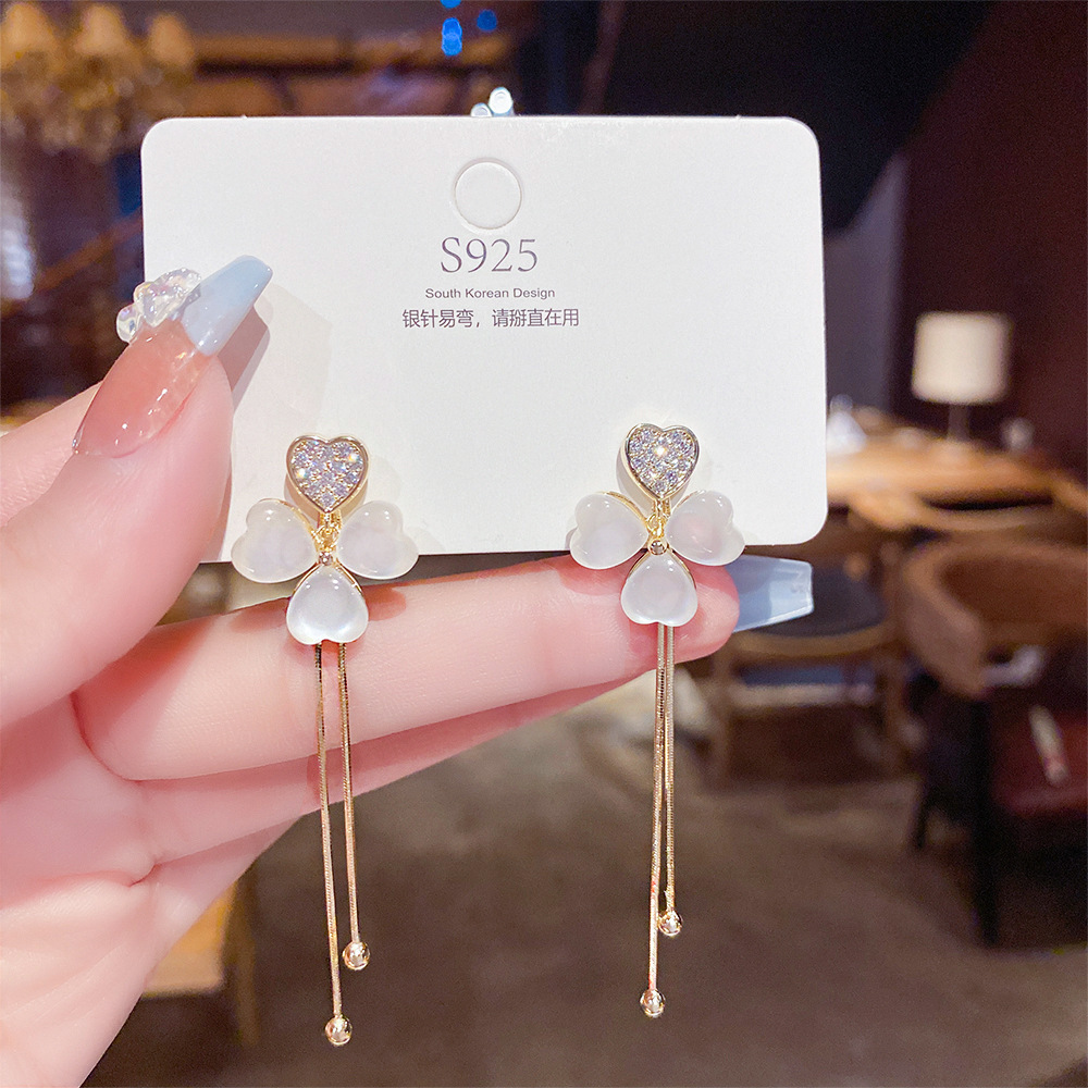 Sterling Silver Needle Light Luxury Korean Style Tassel Earrings High-Grade INS Style Personalized and Temperamental Stud Earrings Pearl Earrings Wholesale