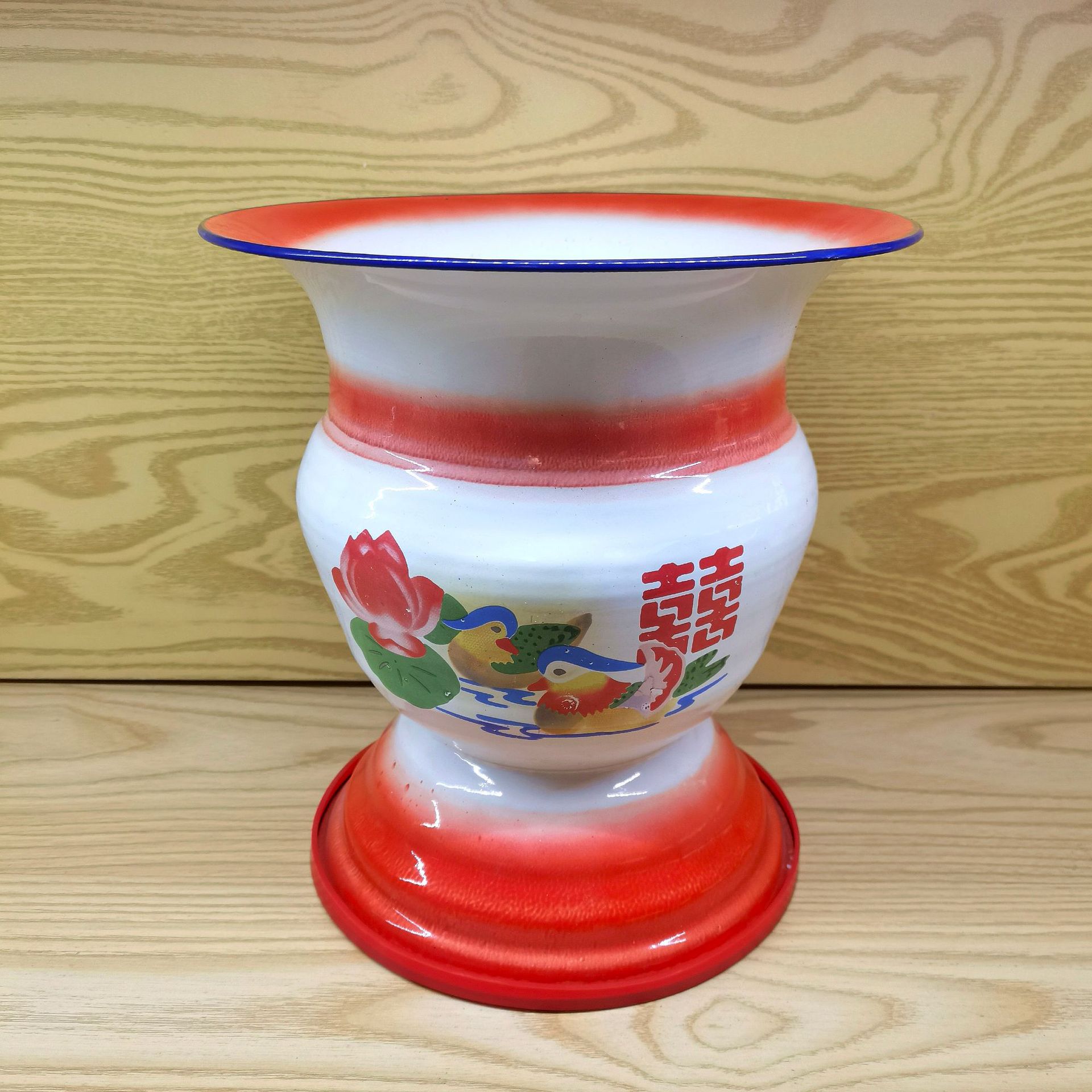 厂家直供怀旧搪瓷痰盂 老式婚庆高脚痰盂 家用老人座坐便器批发