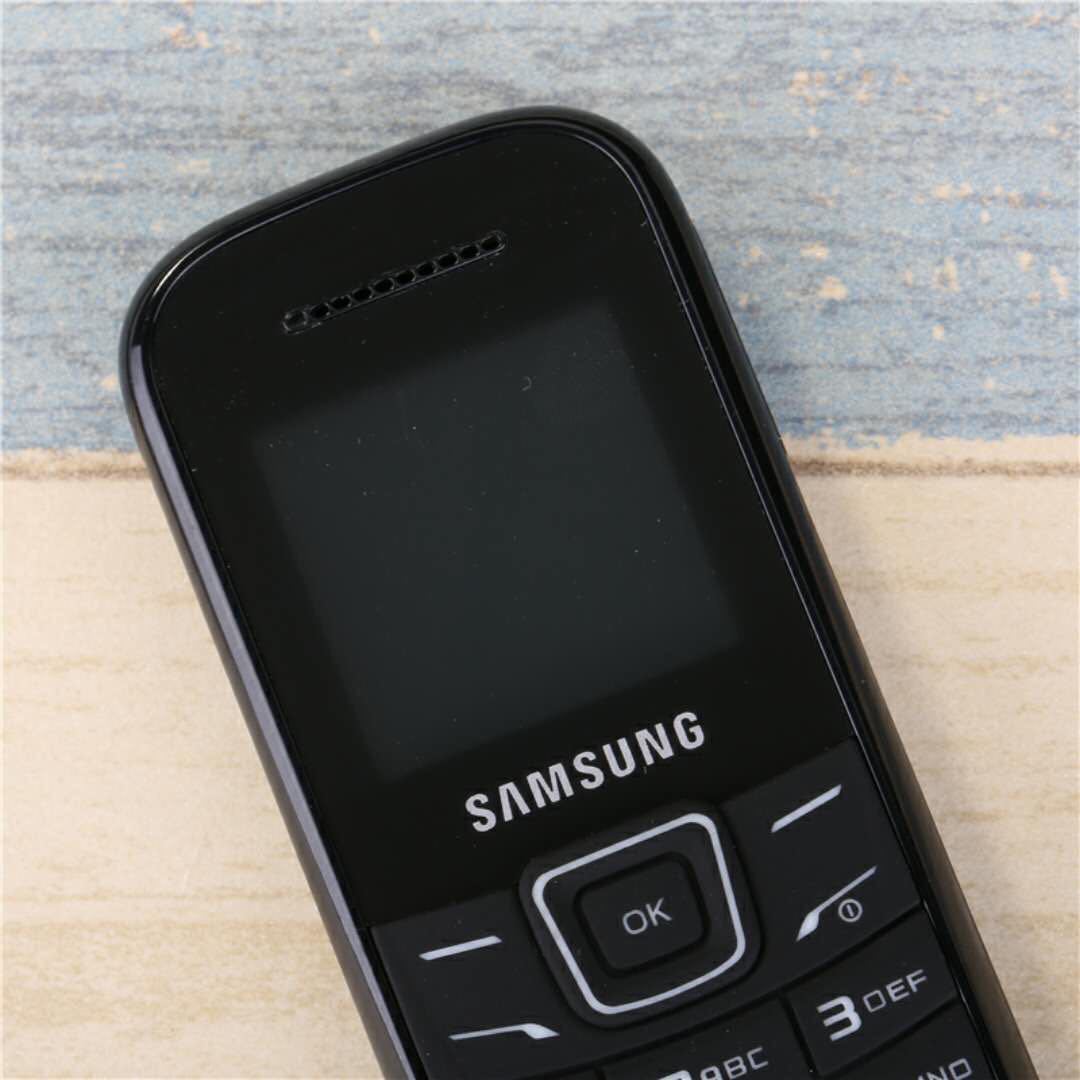 适用于外单直版按键三星gt-e1200r 中老年人手机1200m多国语言