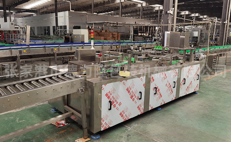 易拉罐装箱机工业机器人机械手臂抓取瓶盒装产品自动装封箱包装线