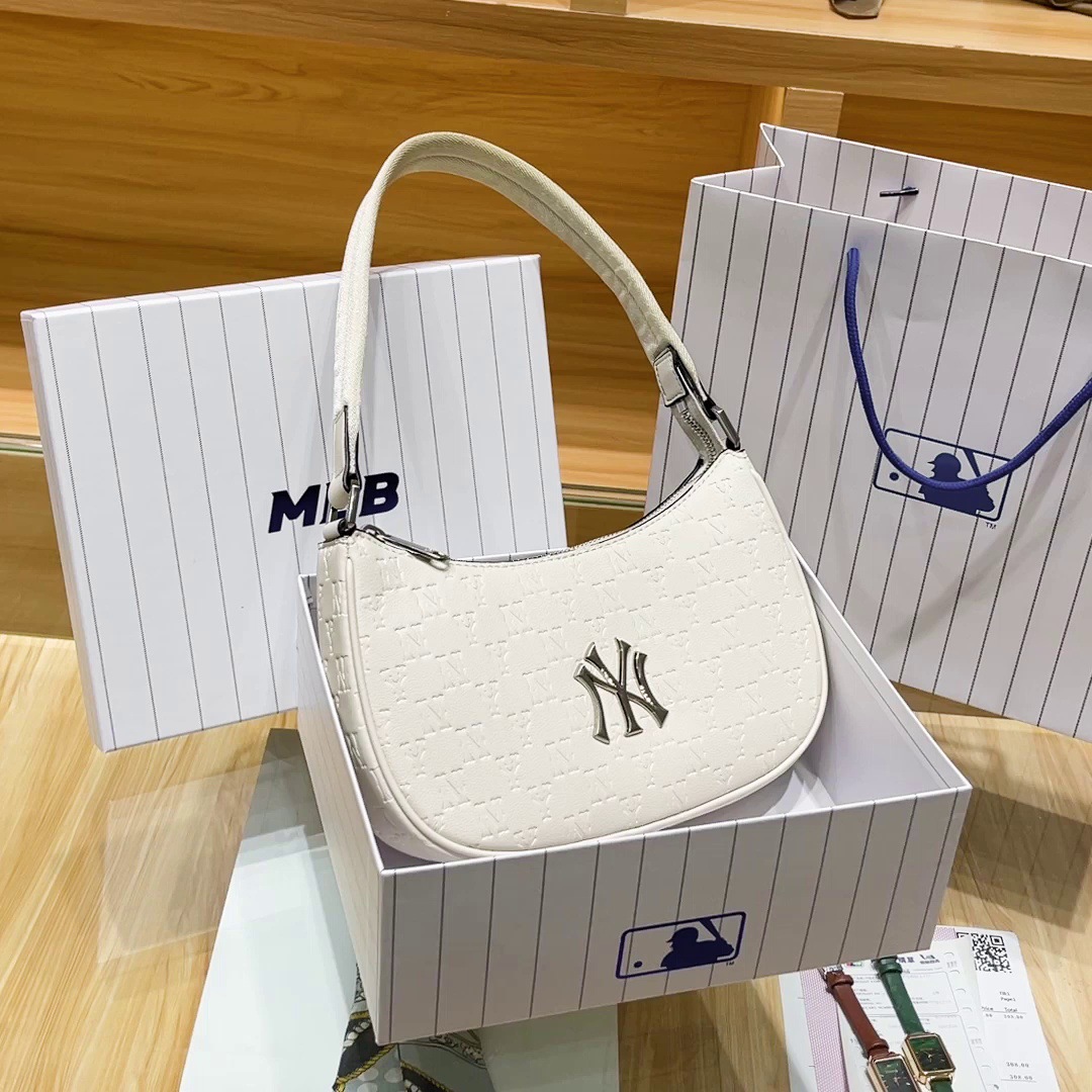 韩国新款mlb腋下包夏高级感小众ins白色月牙包单肩手提法棍小包包