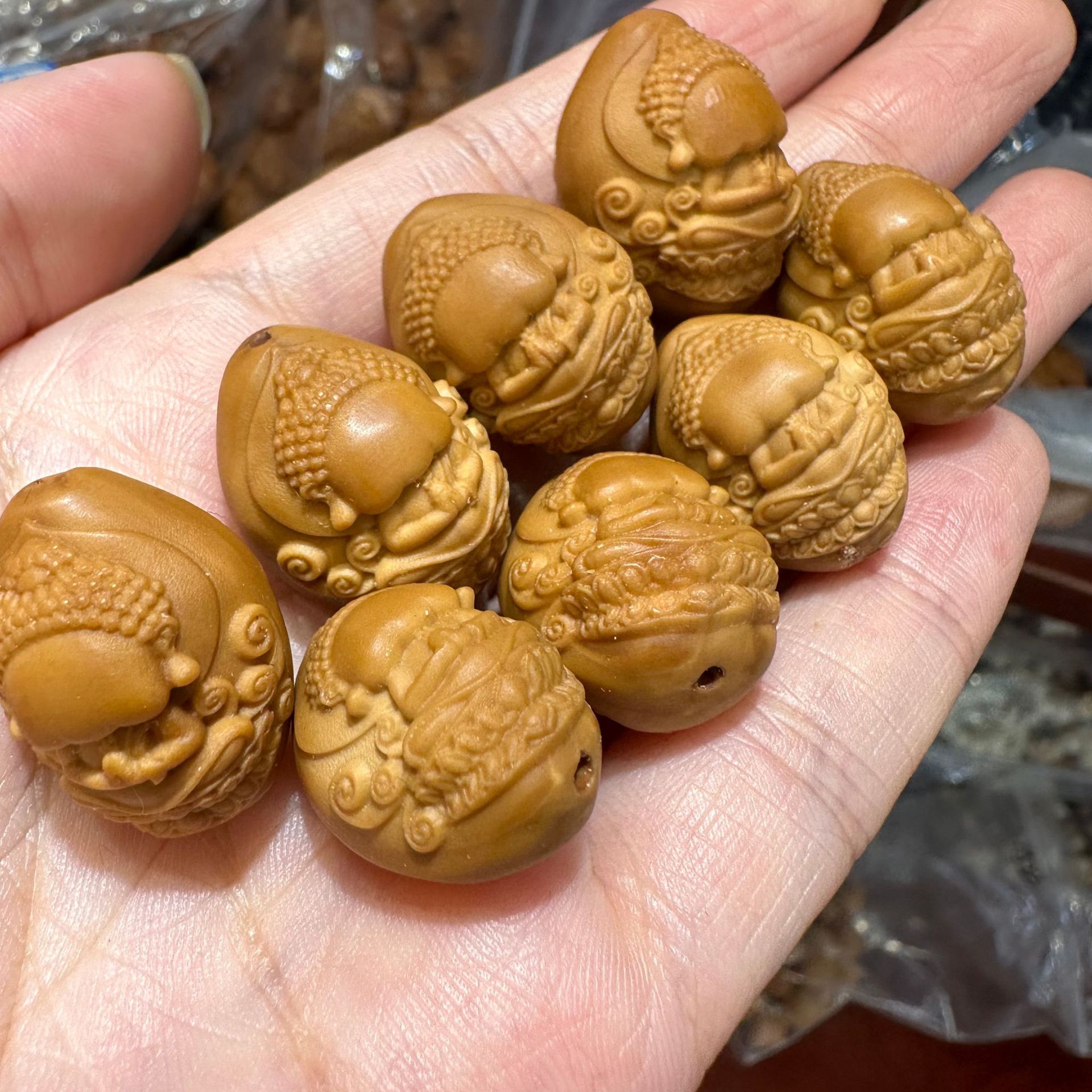 橄榄核雕刻无相佛手工diy文玩配饰吊坠挂件佛珠手链-阿里巴巴