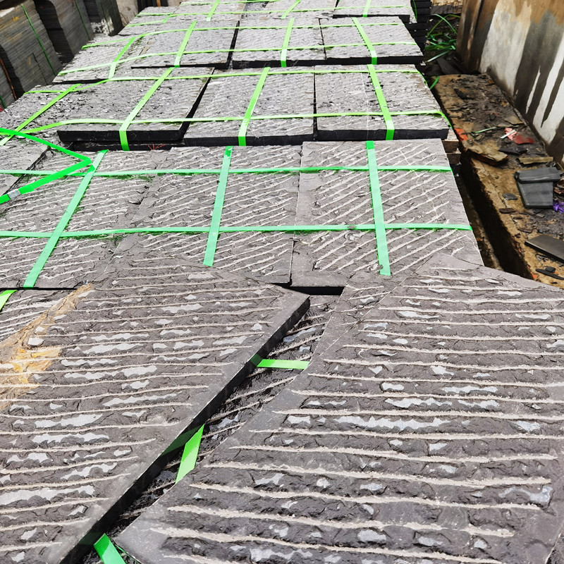 青石板300*600手凿錾道面青石板庭院公园铺路青石板材荔枝面青石