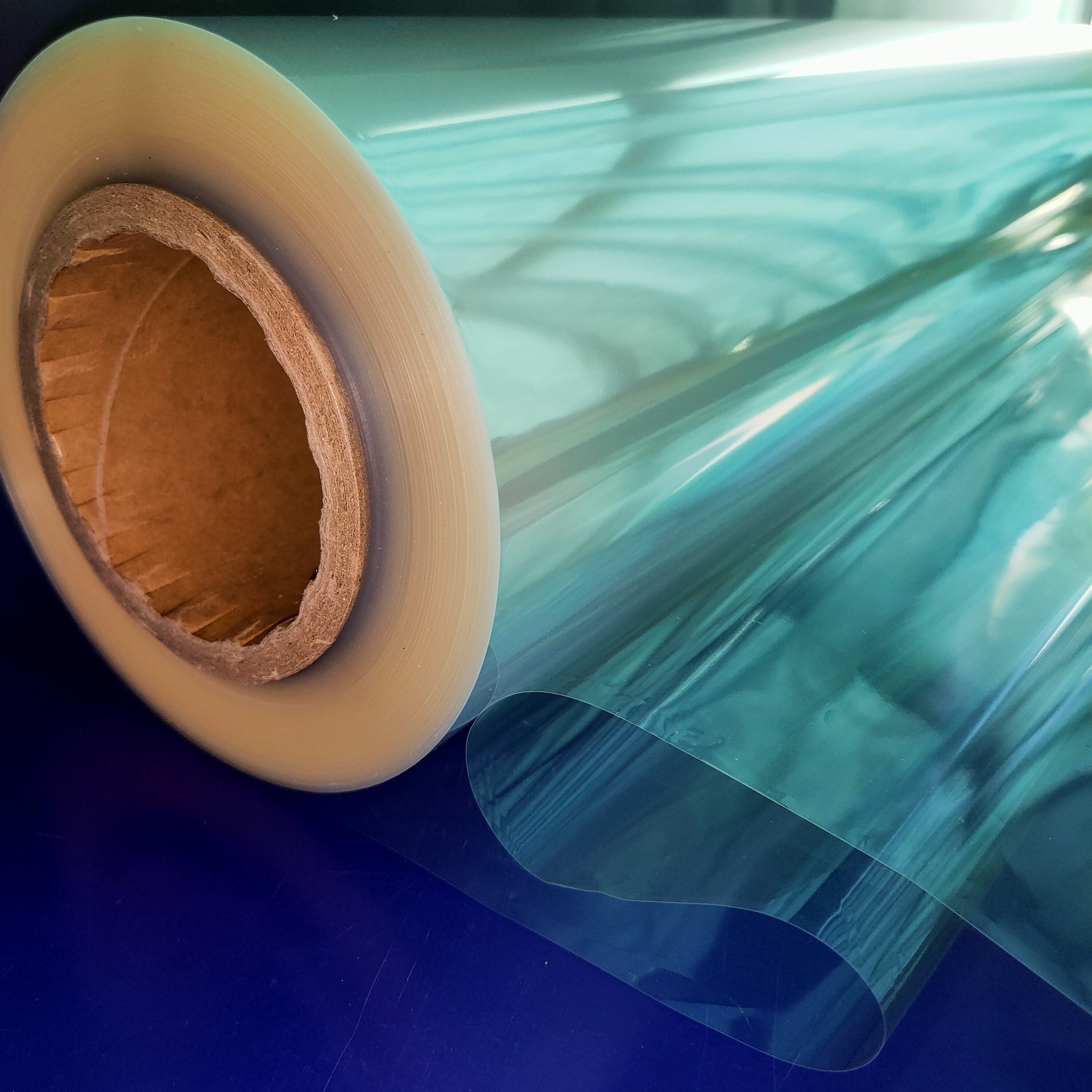 bopp 光膜 哑膜50um厚度12/15/18/薄膜覆膜机热加工应用高透