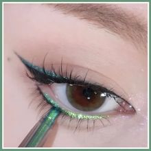 Shiny Chameleon Eyeliner Pencil Green Gold Purple Glitter Ey