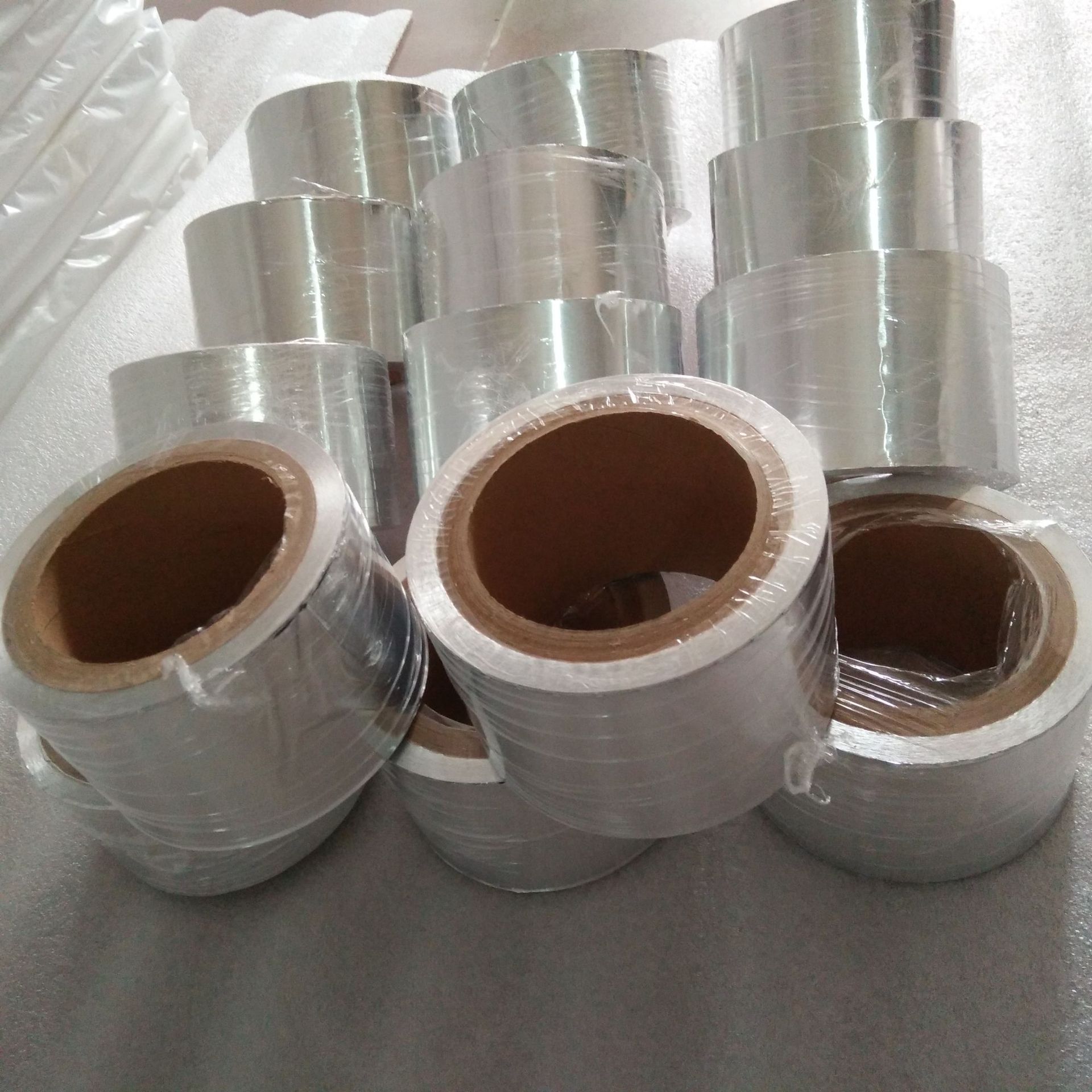 厂家供应镀膜锡箔纸 复膜锡箔纸 淋膜锡箔纸 哑面锡箔纸