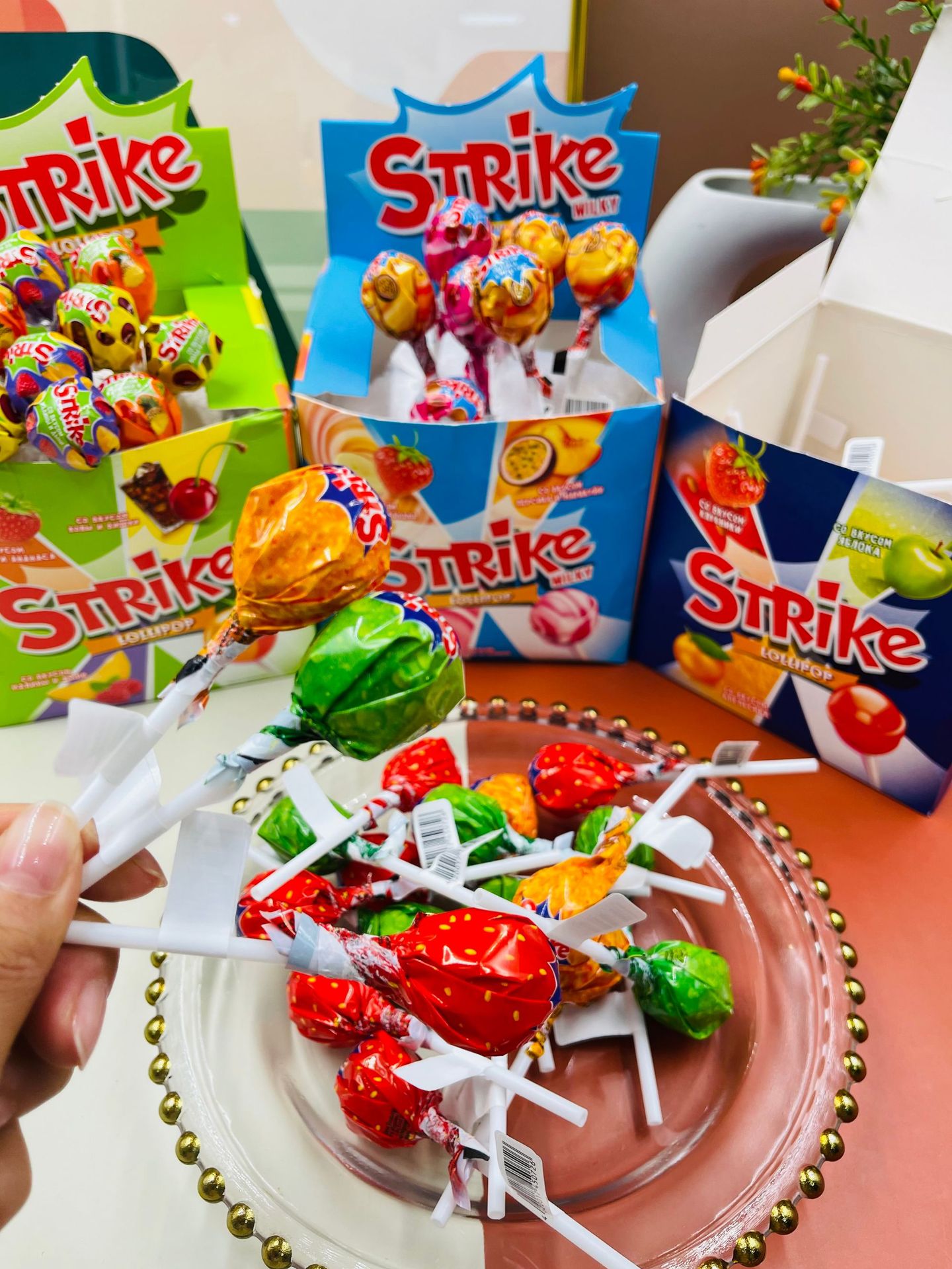 俄罗斯水果棒棒糖50根565克一盒混合水果糖 一件代发批发