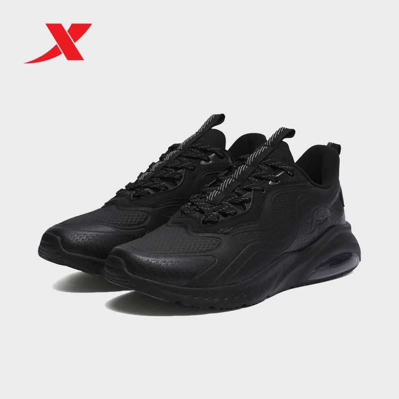 特步男鞋气垫运动鞋2021冬季新款皮面防水黑色跑步鞋979419110026