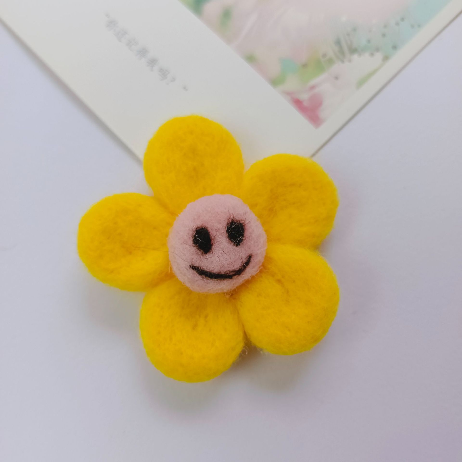 羊毛毡花朵 儿童发夹材料 甜美公主笑脸花头饰辅料 服装搭配笑脸