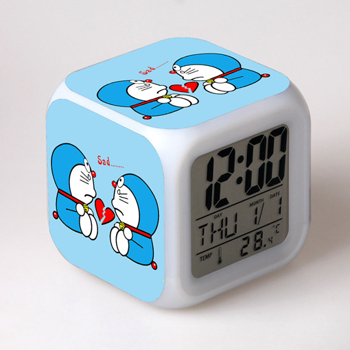 跨境货源哆啦a梦闹钟机器猫学生儿童礼品七彩闹钟变色四方钟定制